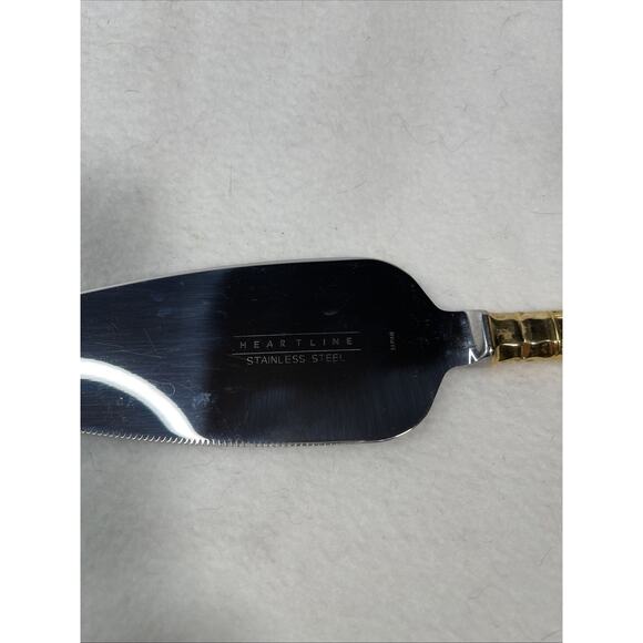 Heartline Stainless Steel Cake Server with Goldtone Handle - Picture 4 of 6